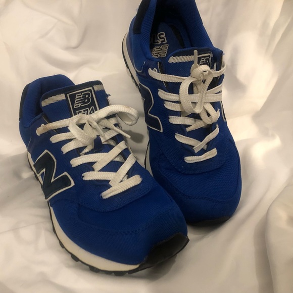 Royal blue new balance 574 size 9 - Picture 2 of 5